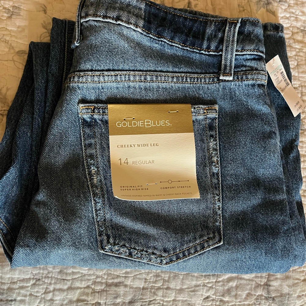 Women’s Maurices blue jeans, size 14
